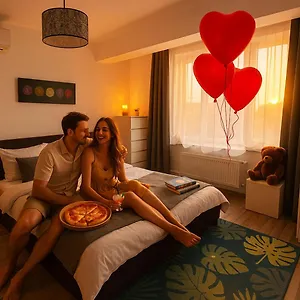  Vilă Luminoasa Cu Curte Privata